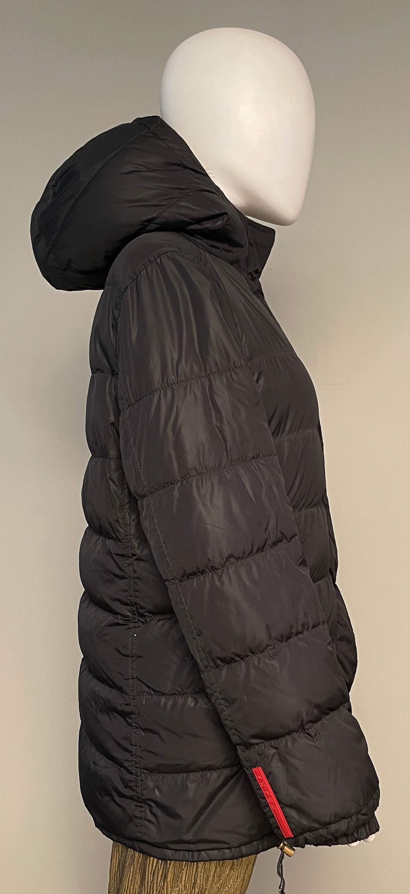 Prada Sport Puffer Size 38/6 – LAB